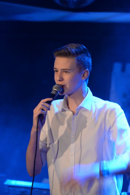 ../Images/Heel Noordwijkerhout zingt Hazes 453.jpg